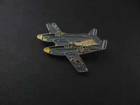 North American F-82 Twin Mustang,Amerikaanse escortjager voor lange afstanden,ontworpen als escorte voor de Boeing B-29 Superfortress in de Tweede Wereldoorlog